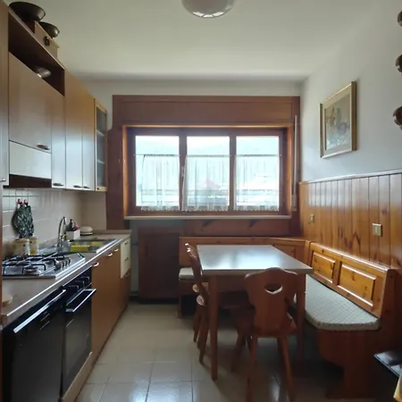 Casa Lassu Feriehus *